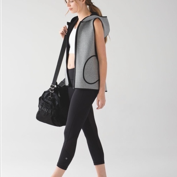 Lululemon Insculpt Reversible Vest With Hood - Picture 12 of 13